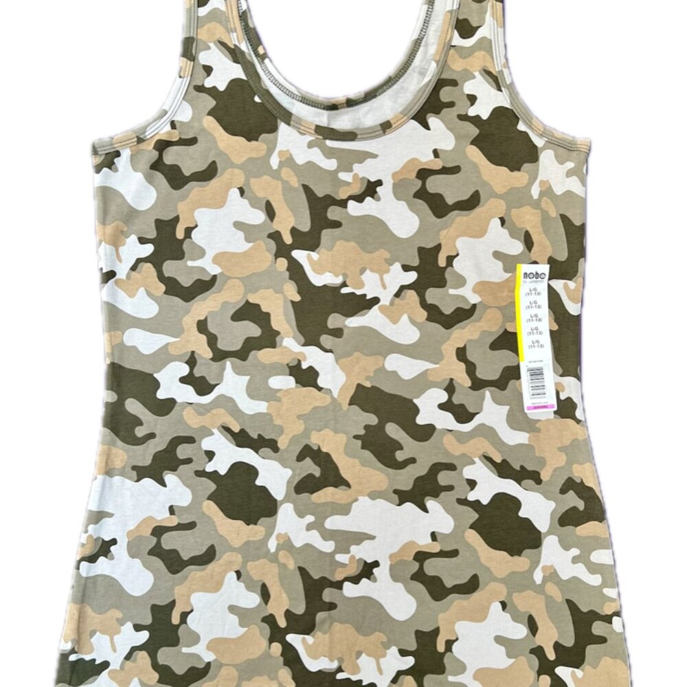 Girls No Boundaries large camo tank!